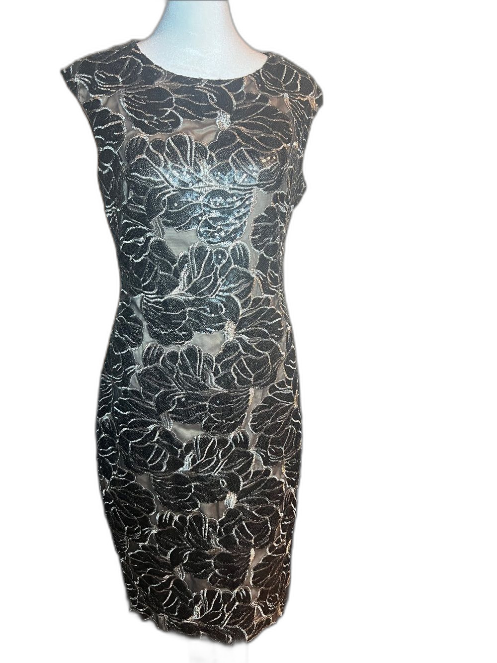 Vince Camuto Black/Tan Dress with Silver Sequin Floral Mesh Cocktail Size 4